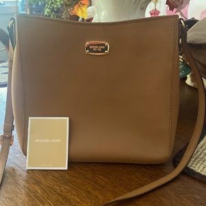 Like new Michael Kors messenger bag.